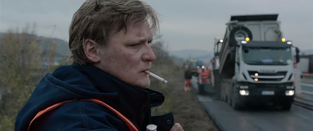 エマ 晒された裸体の画像