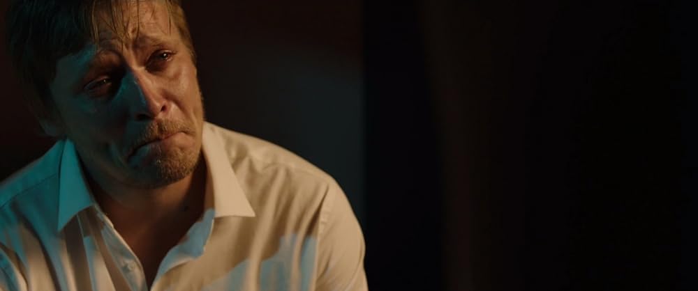 エマ 晒された裸体の画像