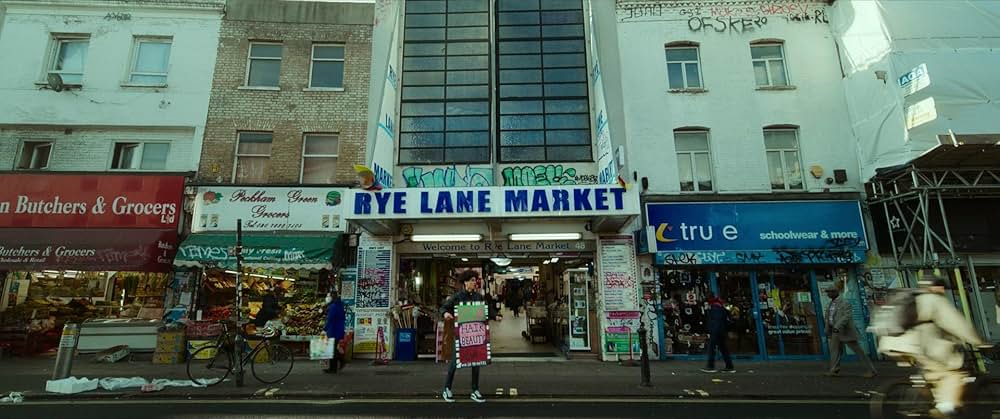 ライ・レーンの画像