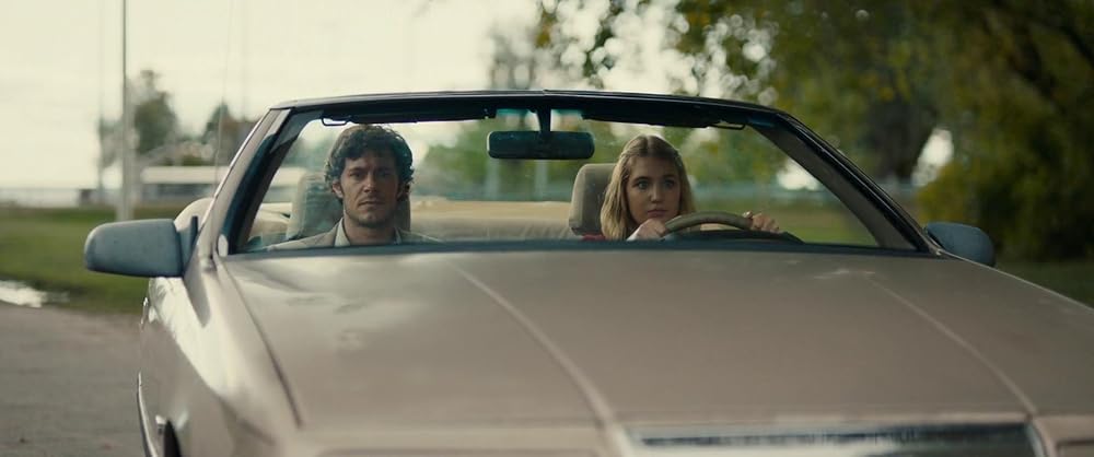 「私立探偵エイブ 折り紙殺人事件」アダム・ブロディ & ソフィー・ネリッセの画像