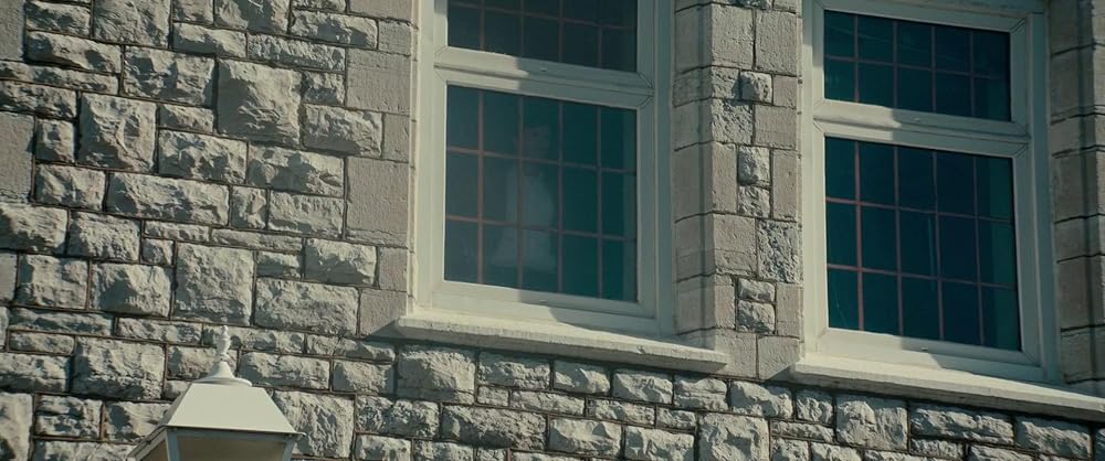 「私立探偵エイブ 折り紙殺人事件」アダム・ブロディの画像