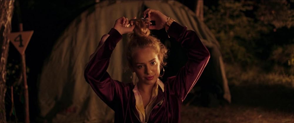 誰も眠らない森の画像