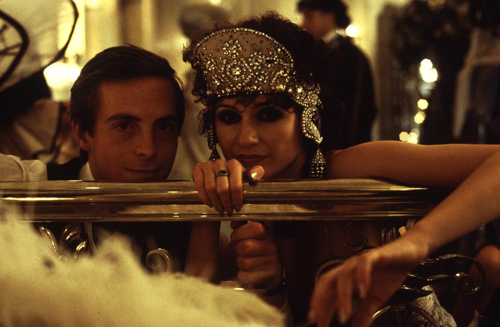 「Bright Young Things（原題）」エミリー・モーティマー & スティーブン・キャンベル・ムーアの画像