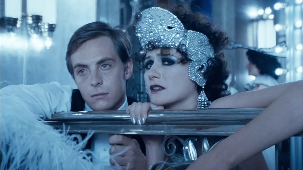 Bright Young Things（原題）の画像