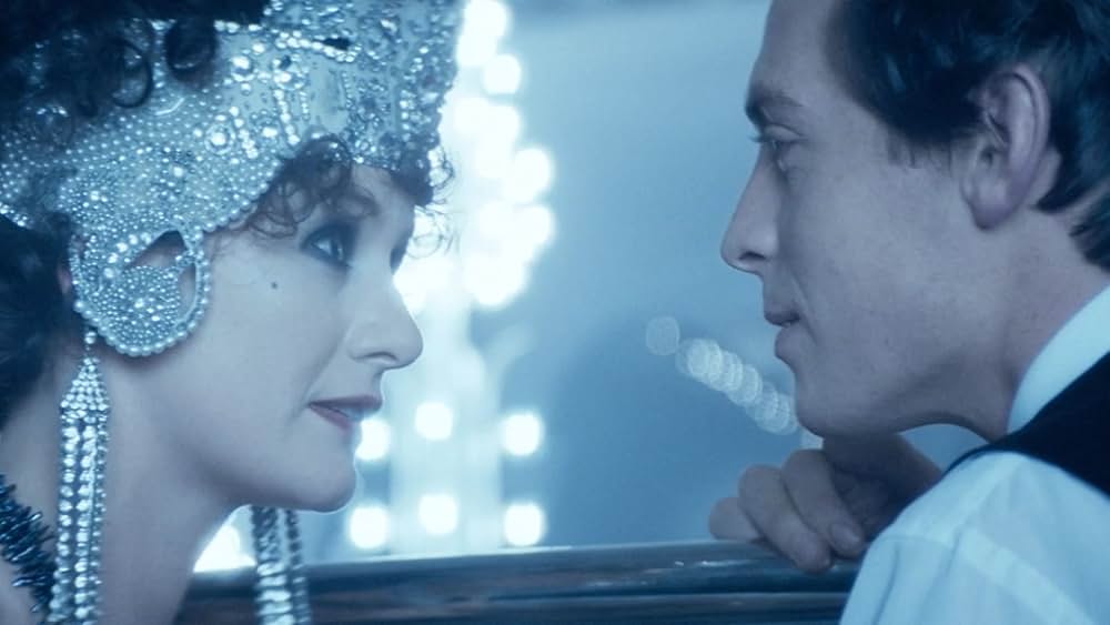 Bright Young Things（原題）の画像