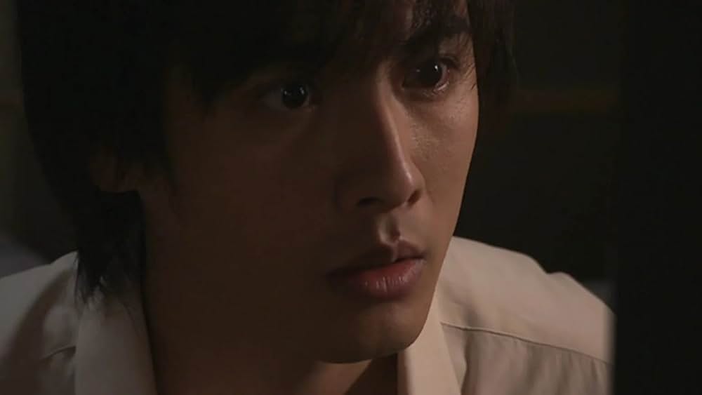 日本のこわい夜の画像