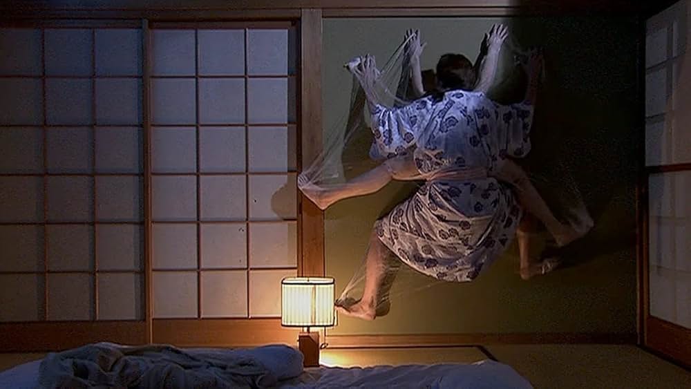 日本のこわい夜の画像