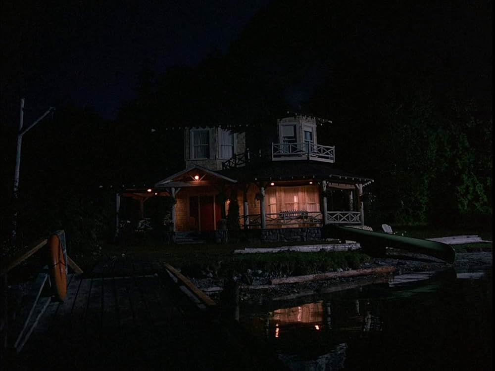 湖畔殺人事件の写真