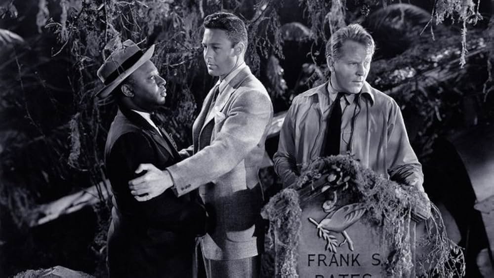 死霊が漂う孤島の写真