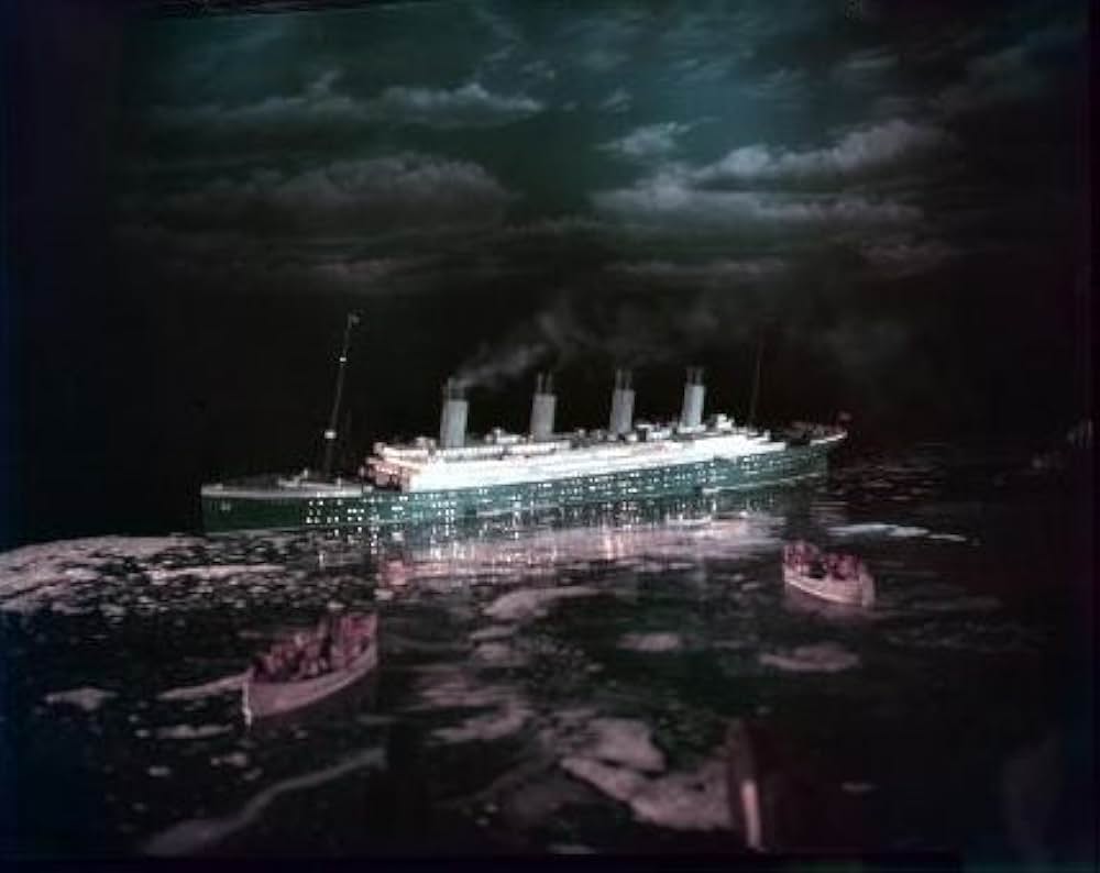 タイタニックの最期の画像