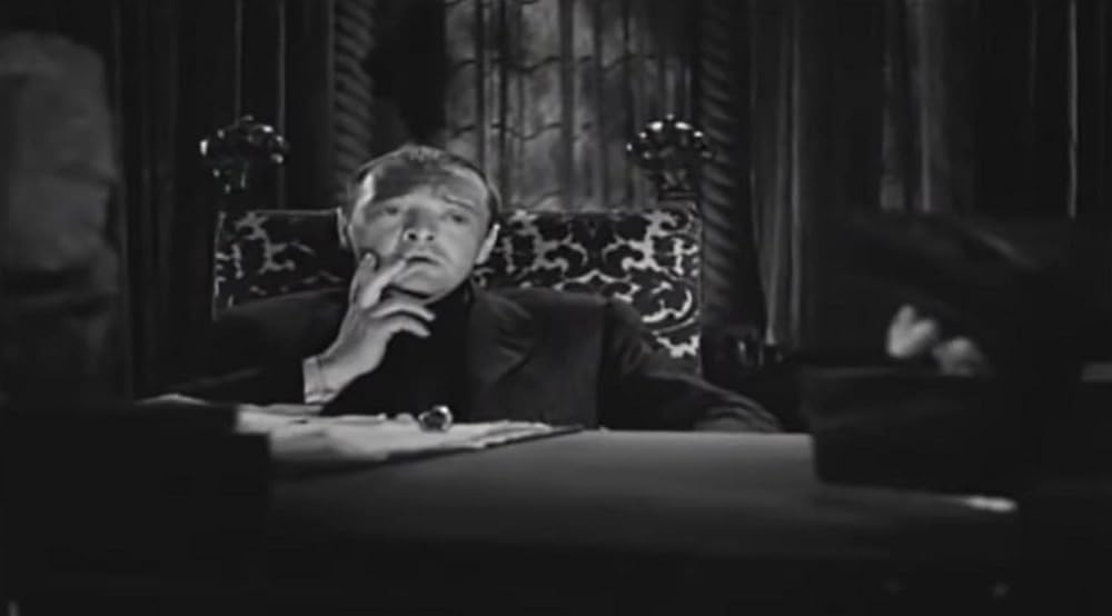 「五本指の野獣」ピーター・ローレの画像