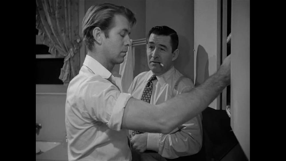 土曜日正午に襲えの画像