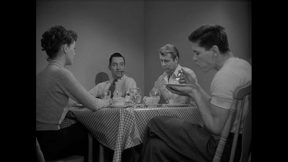 土曜日正午に襲えの画像