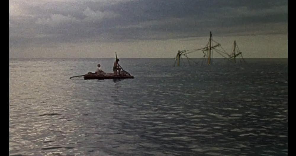 SF巨大生物の島の画像