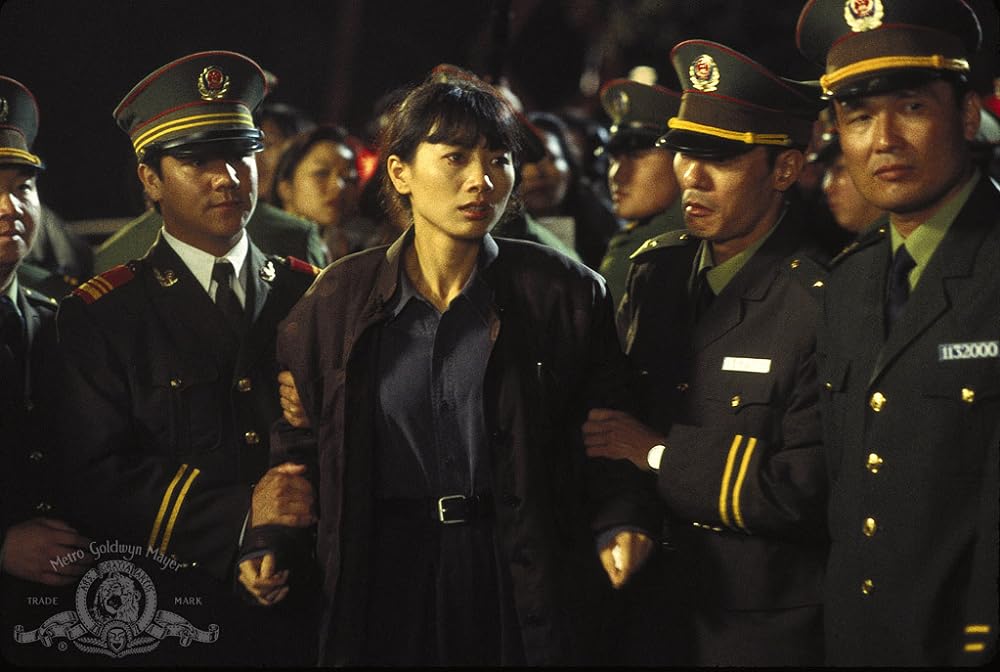 「レッド・コーナー 北京のふたり」バイ・リンの画像