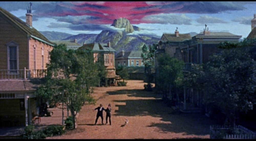 空飛ぶ戦闘艦の画像