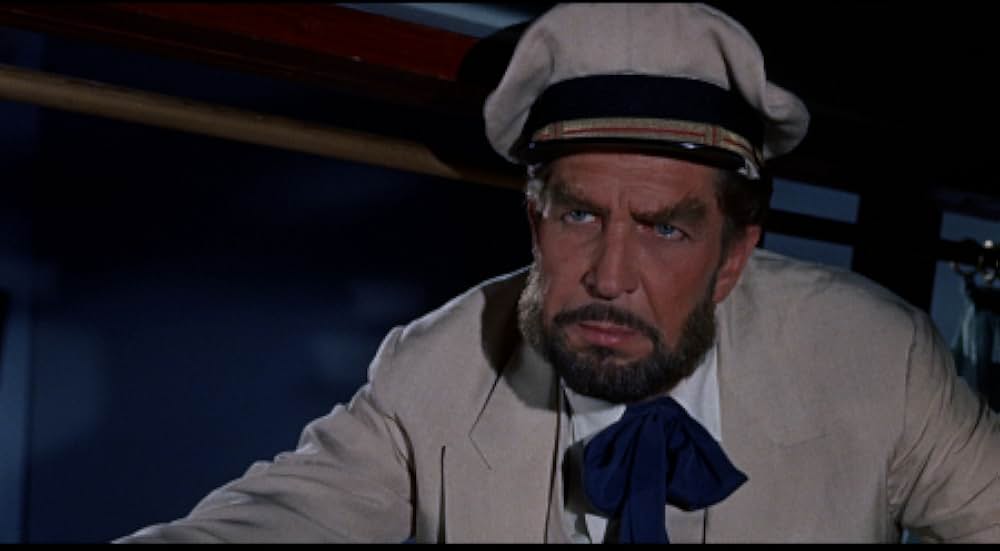 空飛ぶ戦闘艦の画像