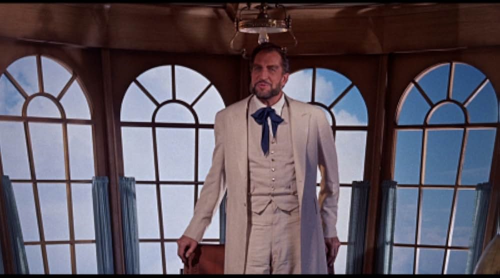 空飛ぶ戦闘艦の画像