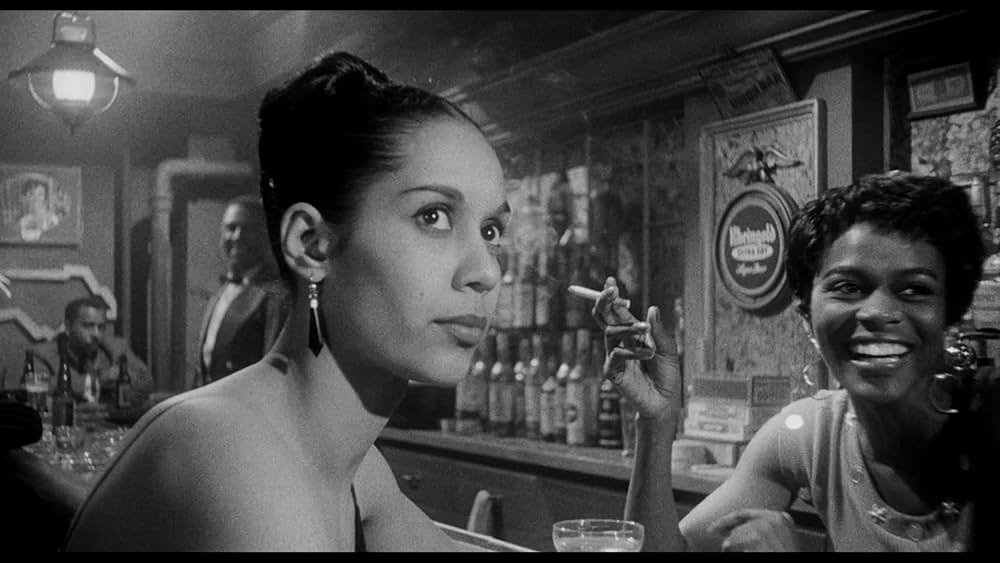 拳銃の報酬の画像