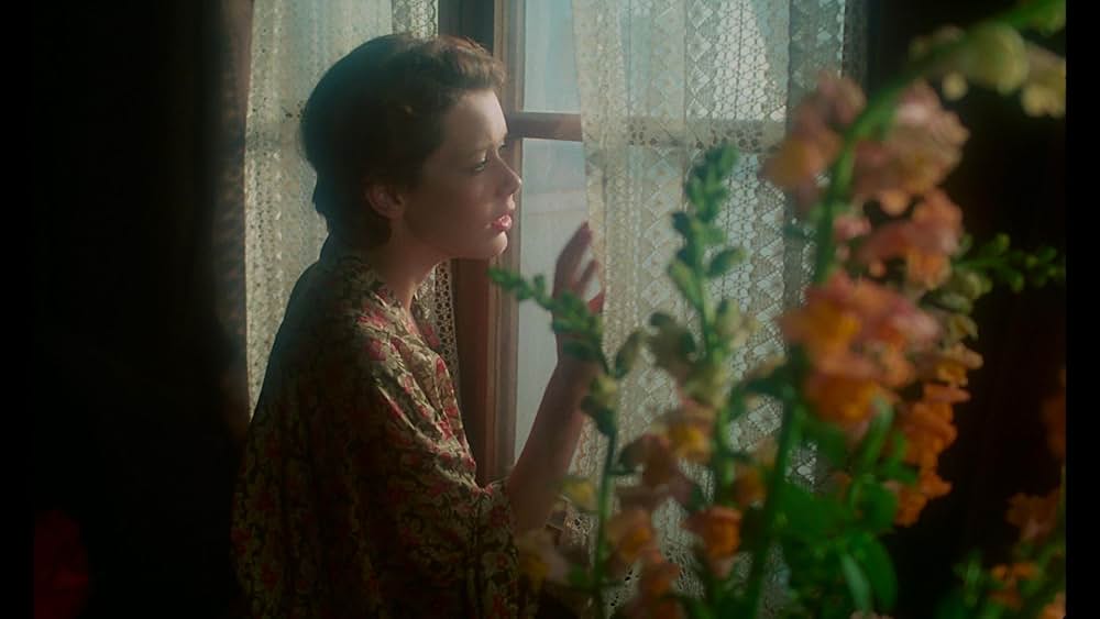 エマニエル夫人の画像