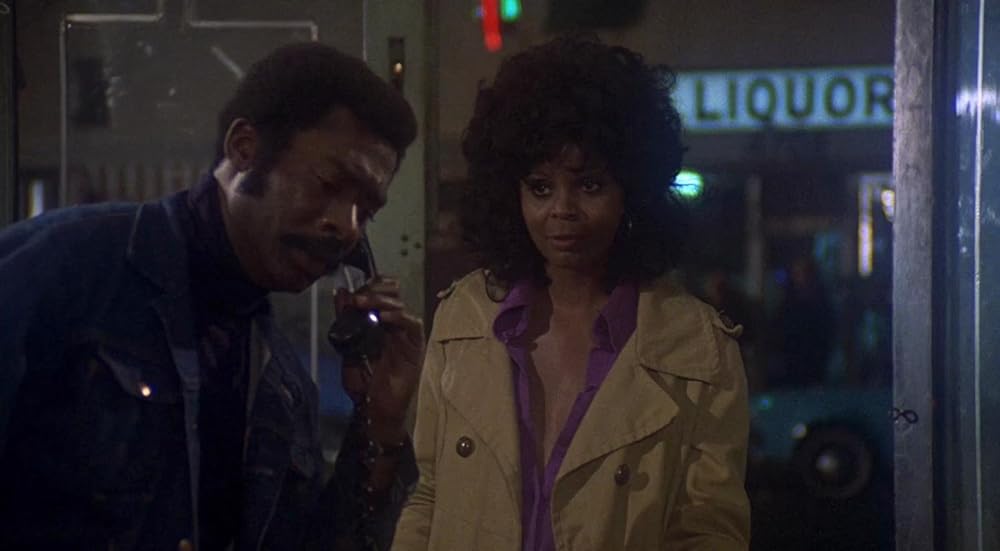 110番街交差点の画像