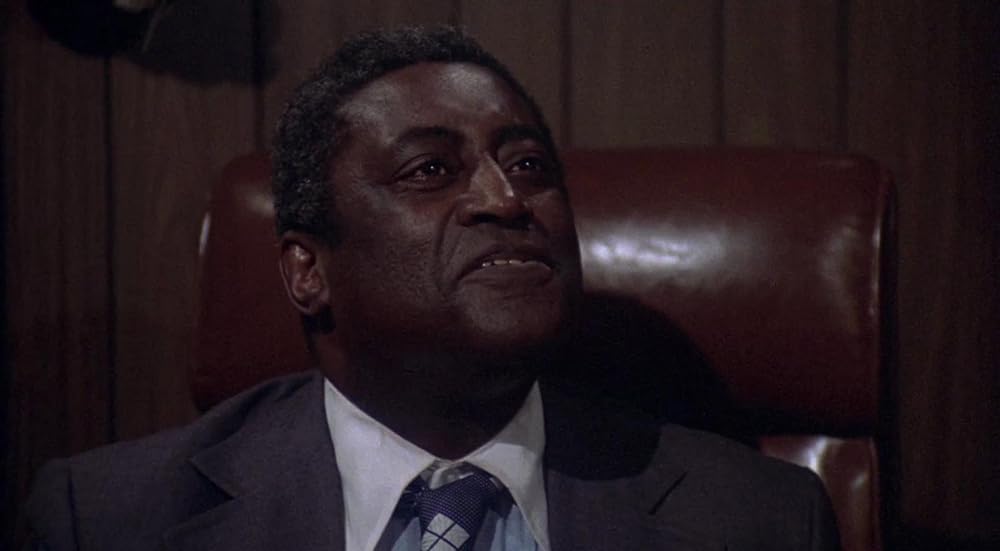 110番街交差点の画像