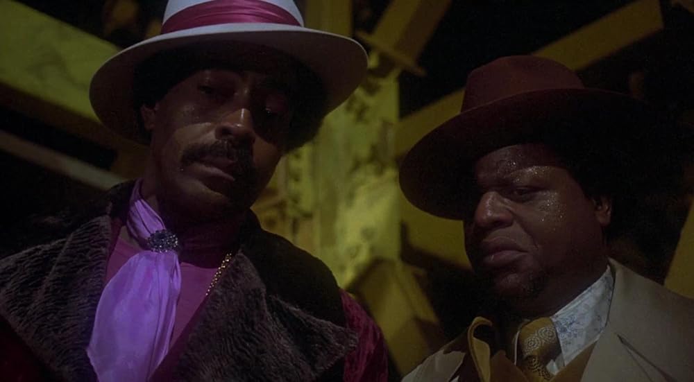 110番街交差点の画像