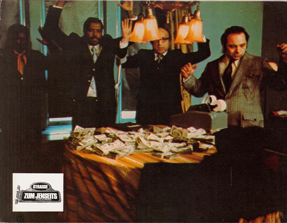 110番街交差点の画像