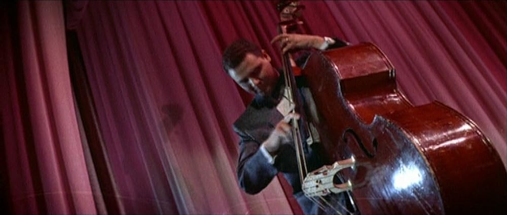 女はそれを我慢できないの画像