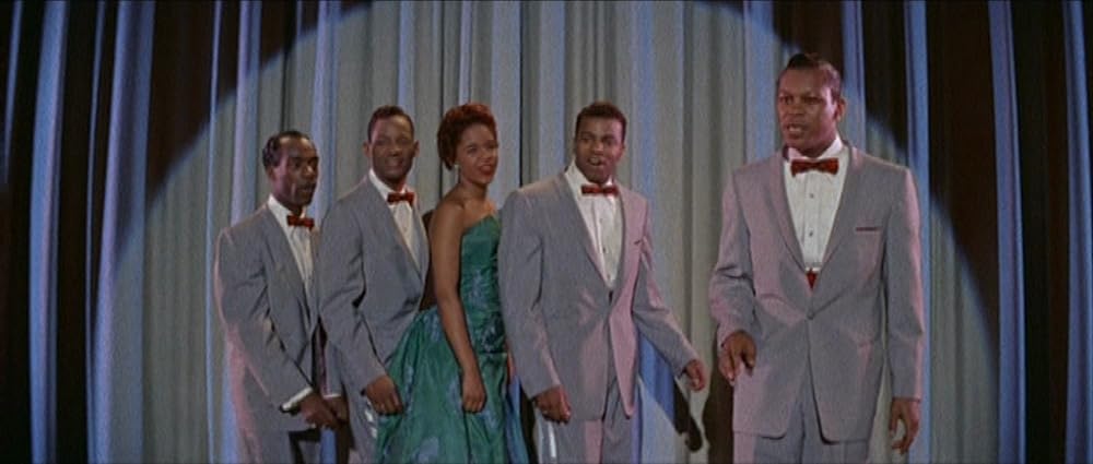 女はそれを我慢できないの画像