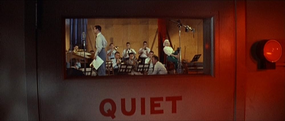 女はそれを我慢できないの画像