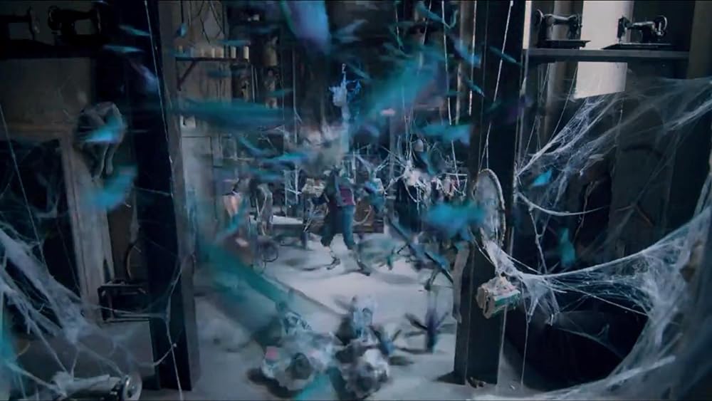 ルーカスと魔法の青いドアの画像