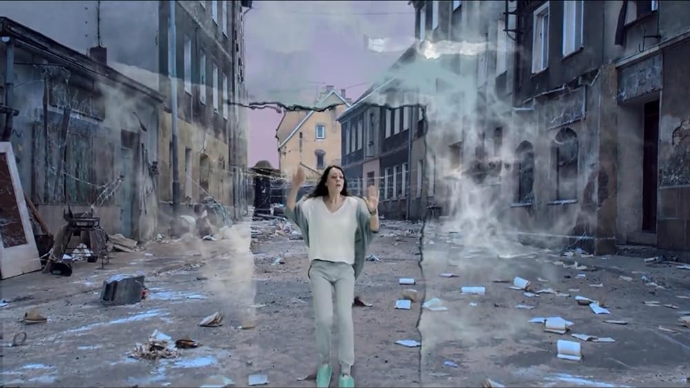 ルーカスと魔法の青いドアの画像