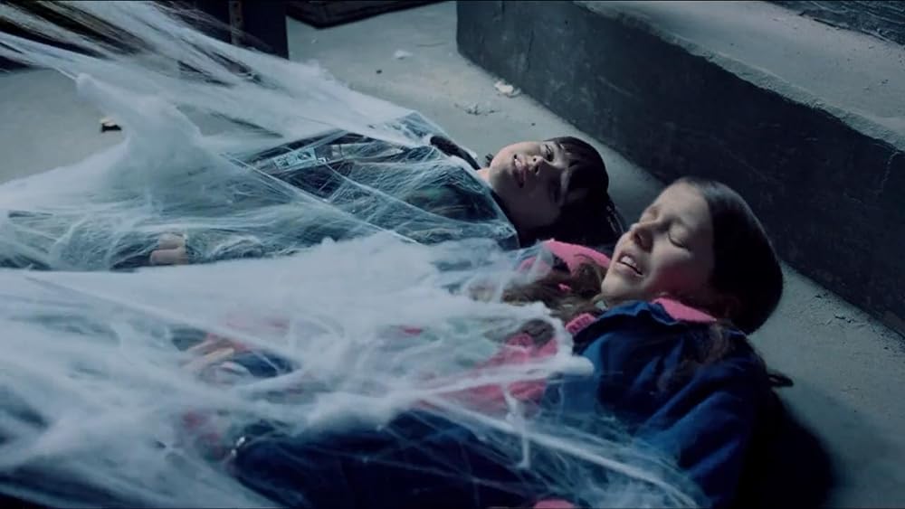 ルーカスと魔法の青いドアの画像