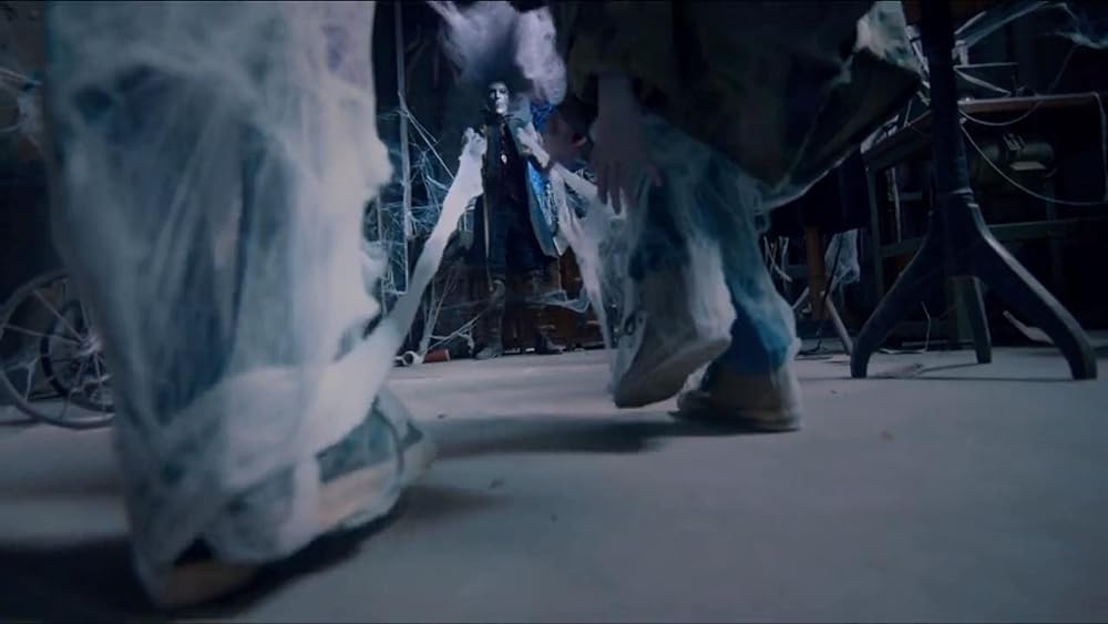 ルーカスと魔法の青いドアの画像