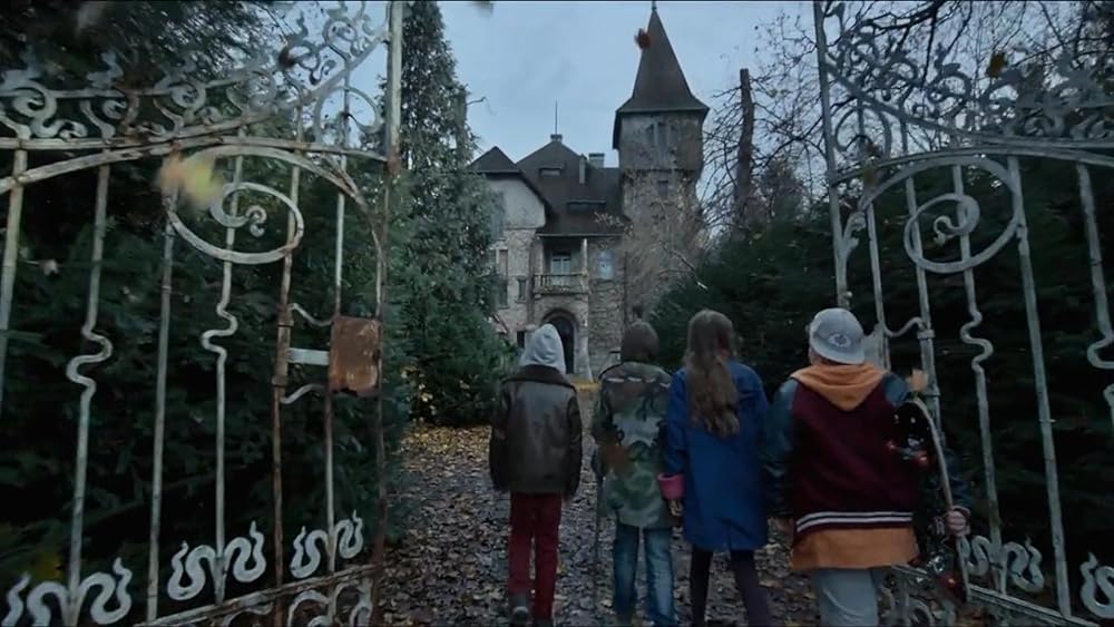 ルーカスと魔法の青いドアの画像