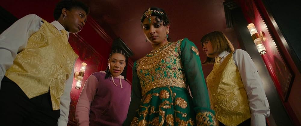 ポライト・ソサエティの画像