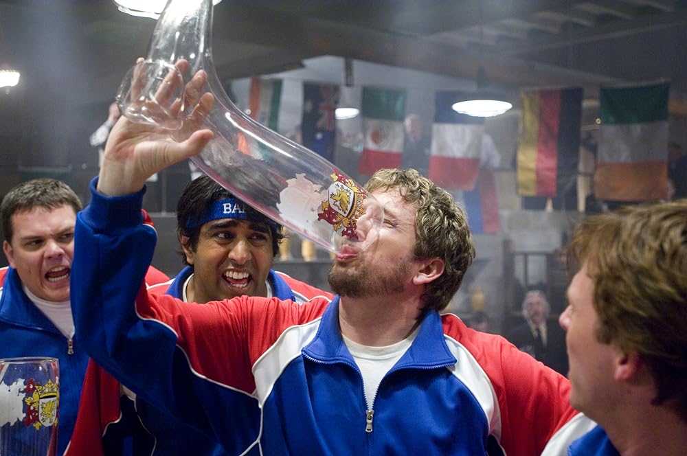 「ビール・フェスタ 無修正版 〜世界対抗・一気飲み選手権」Jay Chandrasekhar & ケビン・ヘファーナン & Paul Soter & Erik Stolhanskeの画像