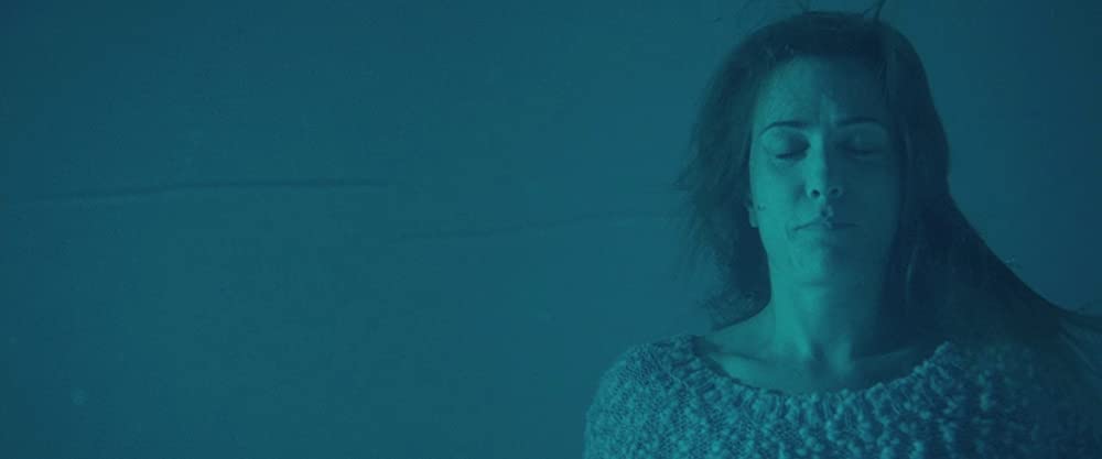 「スケルトン・ツインズ 幸せな人生のはじめ方」クリステン・ウィグの画像