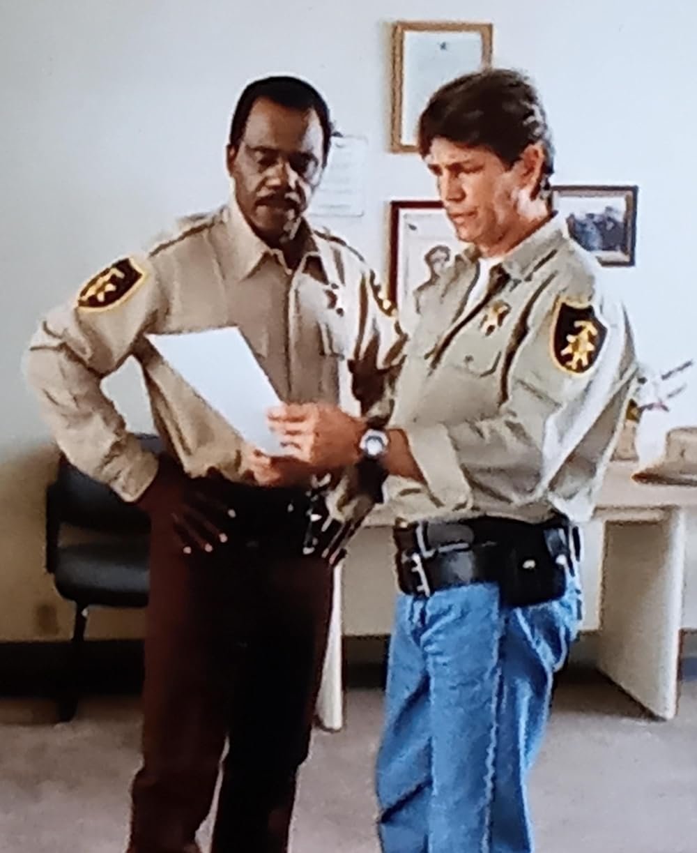 「ジュラシック・シティ」エリック・ロバーツ & Harrison Pageの画像