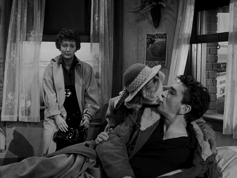 「深夜復讐便」リチャード・コンテ & バレンティナ・コルテーゼ & バーバラ・ローレンスの画像