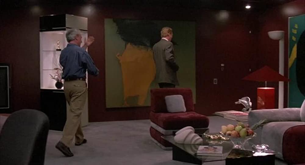 パラドールにかかる月の画像