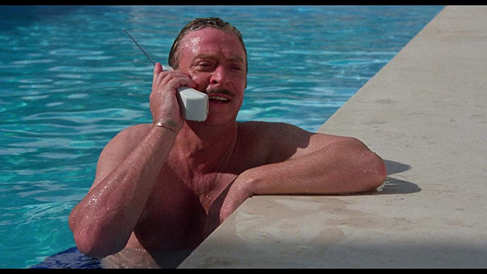 「ペテン師とサギ師 だまされてリビエラ」マイケル・ケインの画像