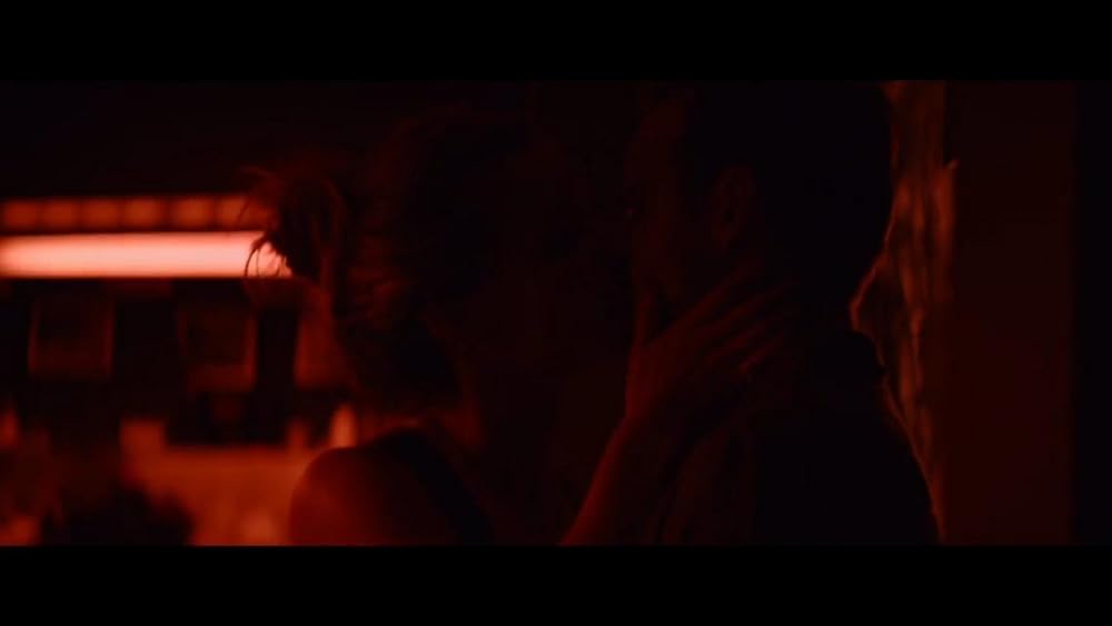 「ファインド・ミー」アーロン・ポール & アナベル・ウォーリスの画像