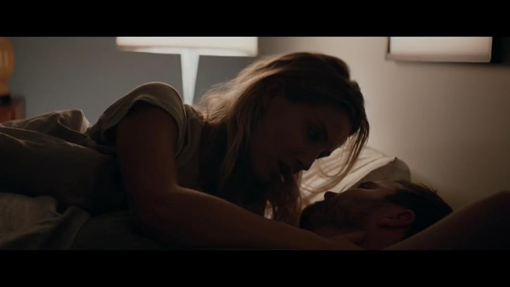 「ファインド・ミー」アーロン・ポール & アナベル・ウォーリスの画像