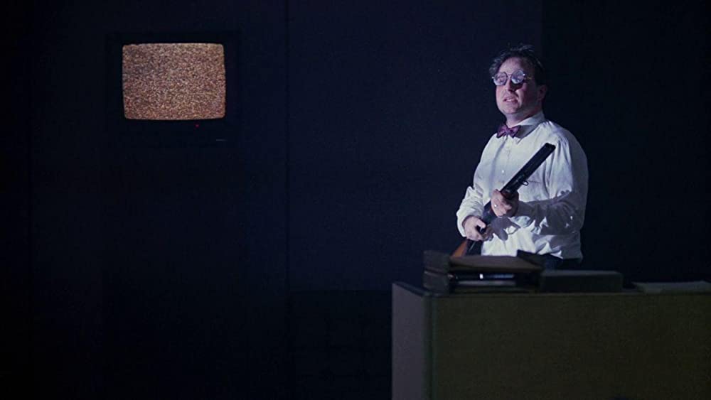 「3人のゴースト」ボブキャット・ゴールドスウェイトの画像