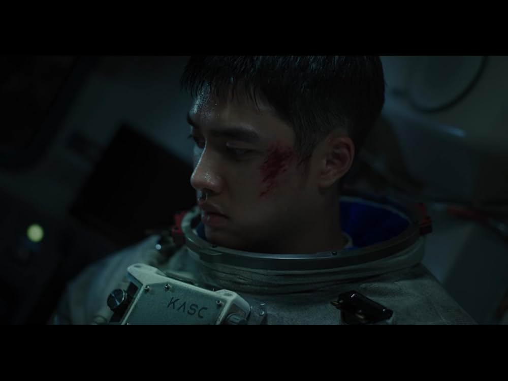 「THE MOON」の画像
