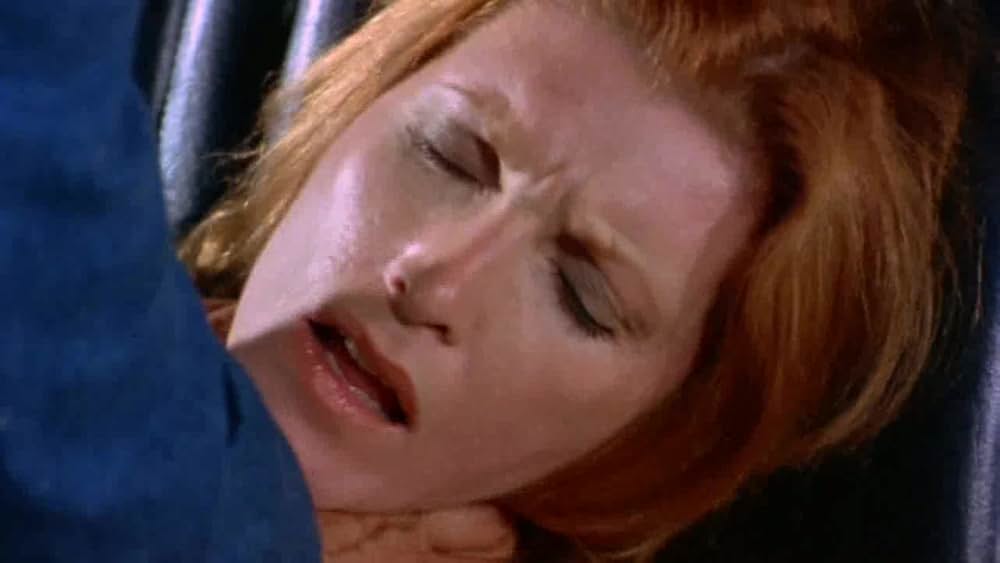 連続モデル大量殺人／惨殺の乳房の画像