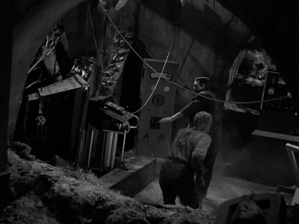 フランケンシュタインと狼男の画像