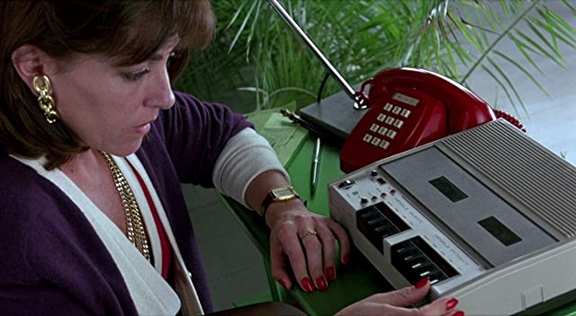 神経衰弱ぎりぎりの女たちの画像